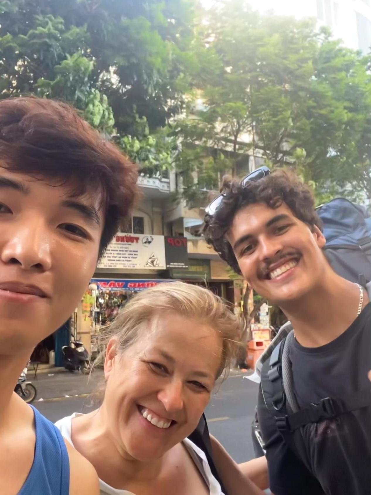 A Little Saigon Hotel - Bui Vien Walking Street Cidade de Ho Chi Minh Exterior foto