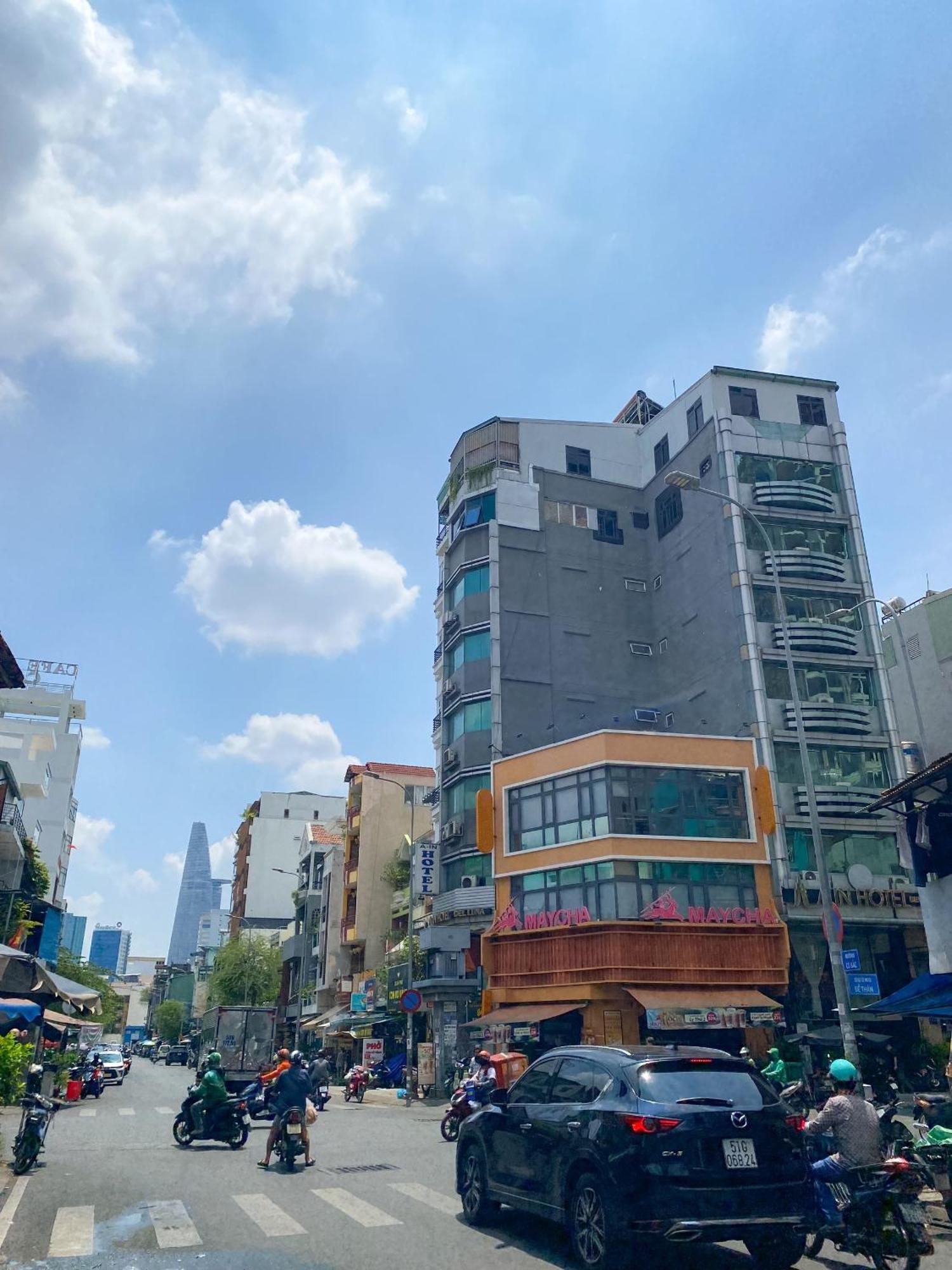 A Little Saigon Hotel - Bui Vien Walking Street Cidade de Ho Chi Minh Exterior foto